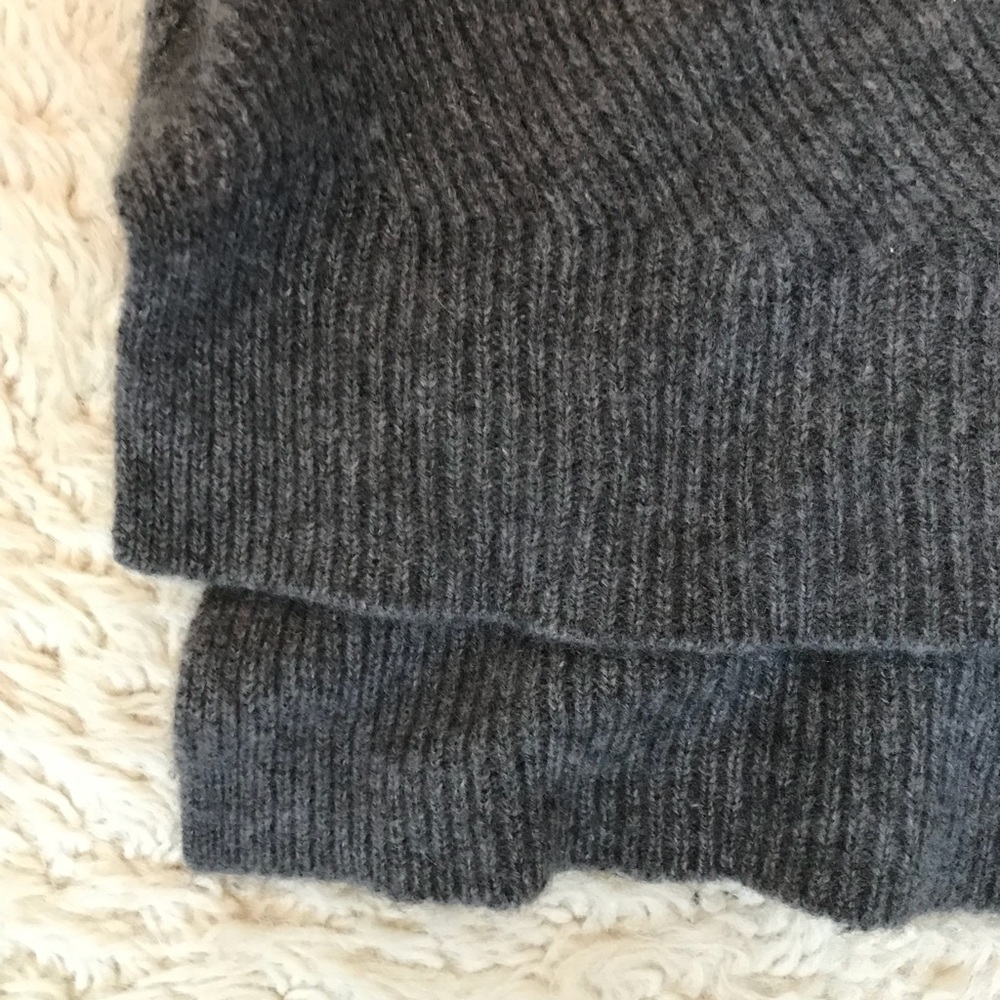 Ellen Tracy Cashmere Sweater